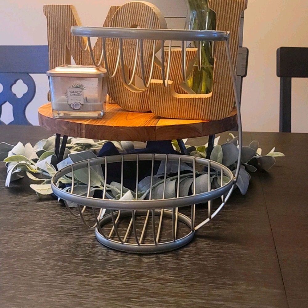Matte brushed nickel Fruit and vegetable holder